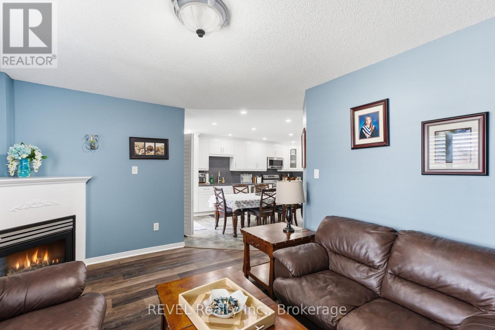 20 Hayloft Court, Brampton, Ontario  L6X 4R7 - Photo 9 - W13828458