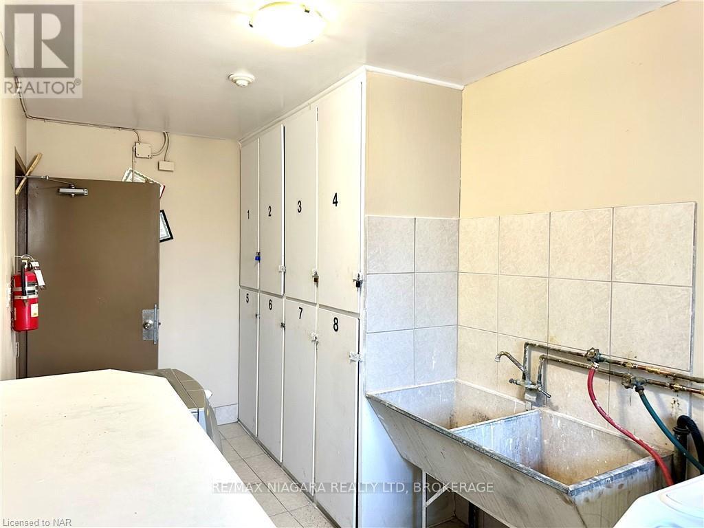 8 - 286 Vine Street, St. Catharines, Ontario  L2M 4T3 - Photo 35 - X13846028