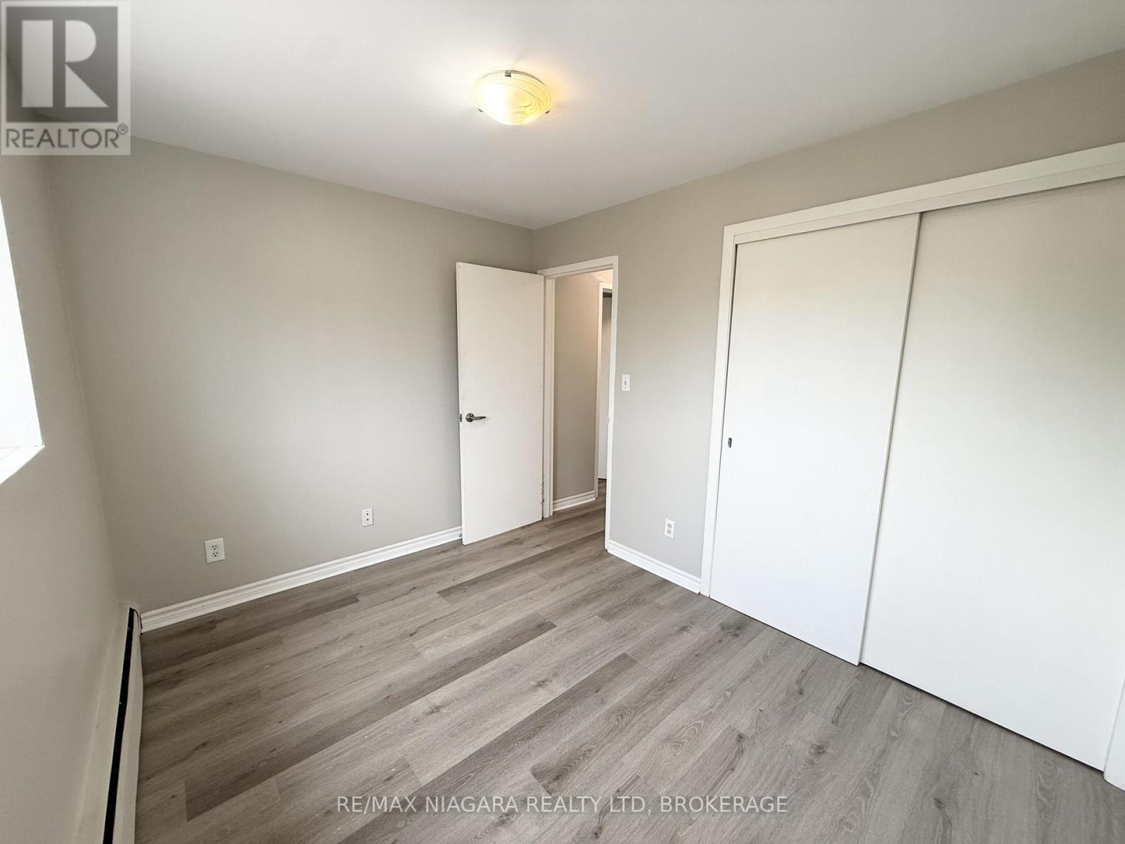 4 - 286 Vine Street, St. Catharines, Ontario  L2M 4T3 - Photo 33 - X13846032