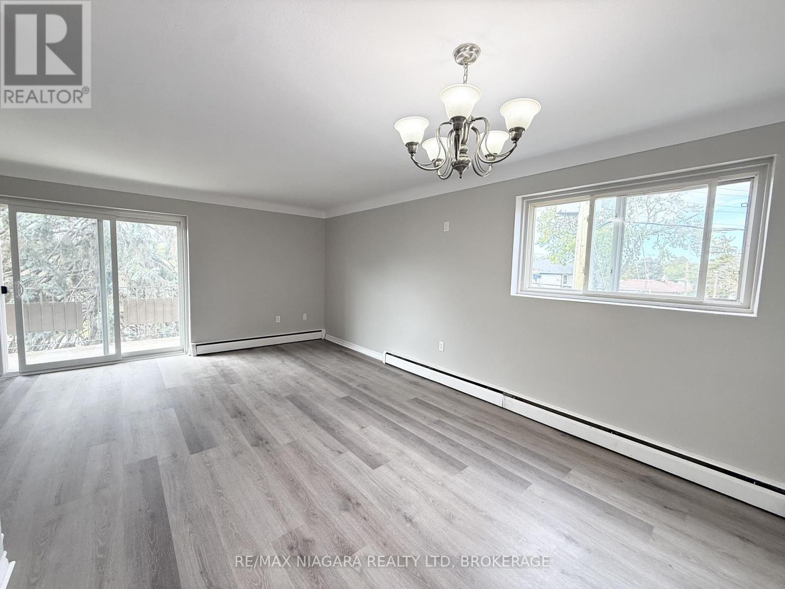 4 - 286 Vine Street, St. Catharines, Ontario  L2M 4T3 - Photo 36 - X13846032