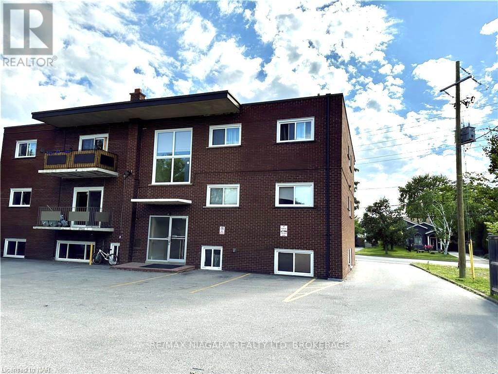 4 - 286 Vine Street, St. Catharines, Ontario  L2M 4T3 - Photo 5 - X13846032