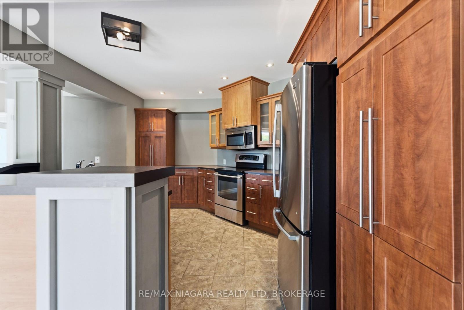 291 Vine Street, St. Catharines, Ontario  L2M 4T4 - Photo 17 - X13855242