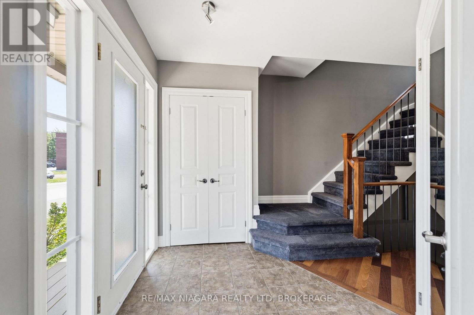291 Vine Street, St. Catharines, Ontario  L2M 4T4 - Photo 4 - X13855242