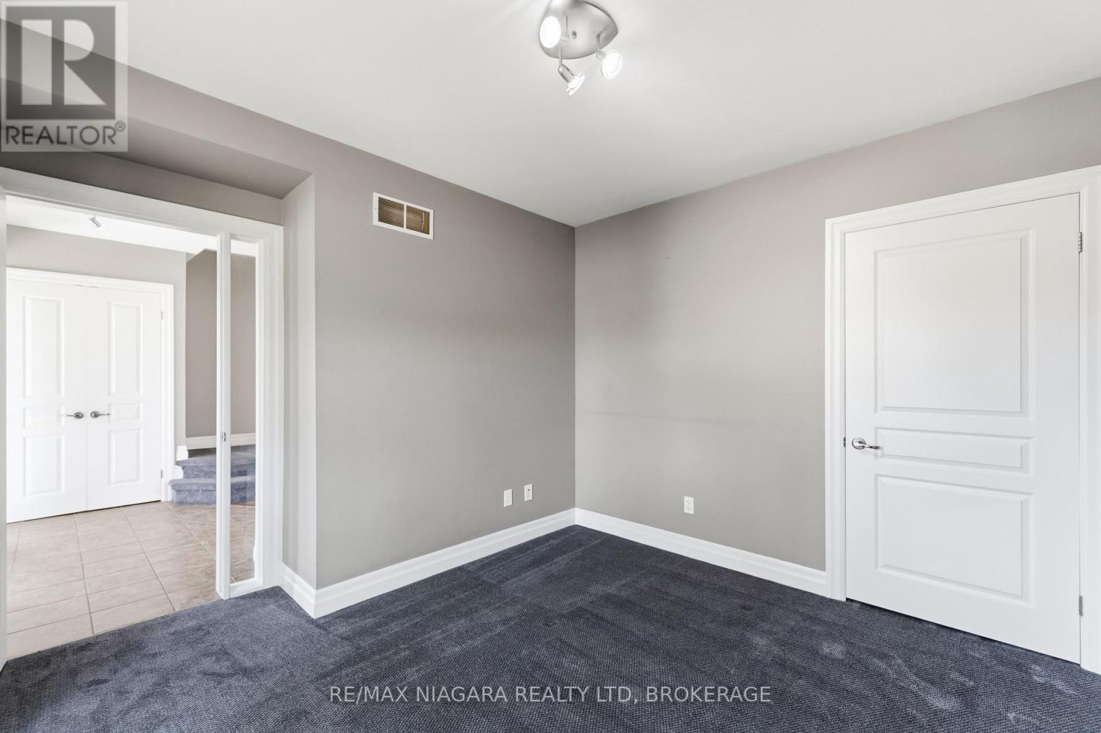 291 Vine Street, St. Catharines, Ontario  L2M 4T4 - Photo 8 - X13855242