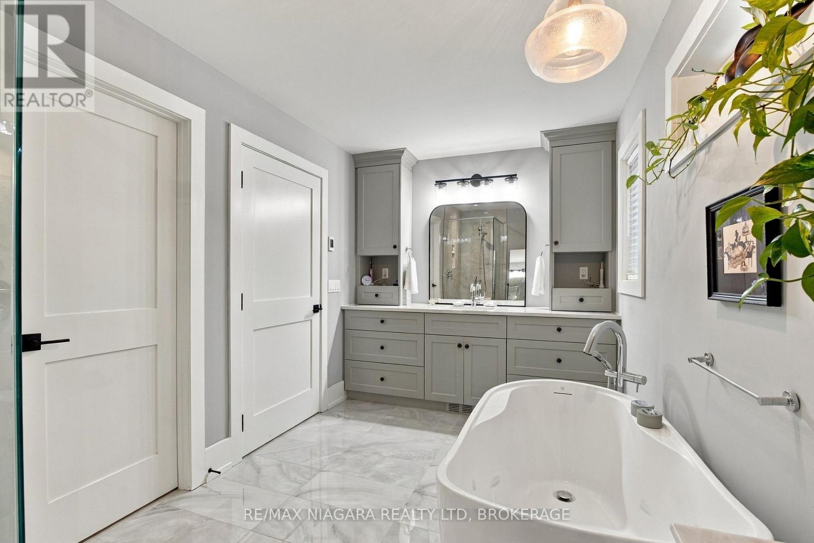 11 Wilberforce Avenue, Niagara-On-The-Lake, Ontario  L0S 1J0 - Photo 26 - X13856862