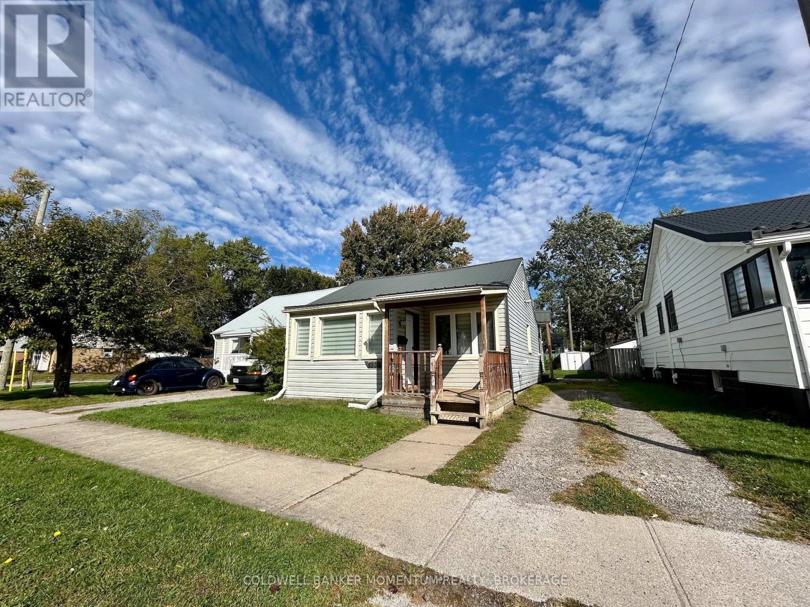 6333 Skinner Street, Niagara Falls, Ontario  L2G 2Y6 - Photo 1 - X13861244