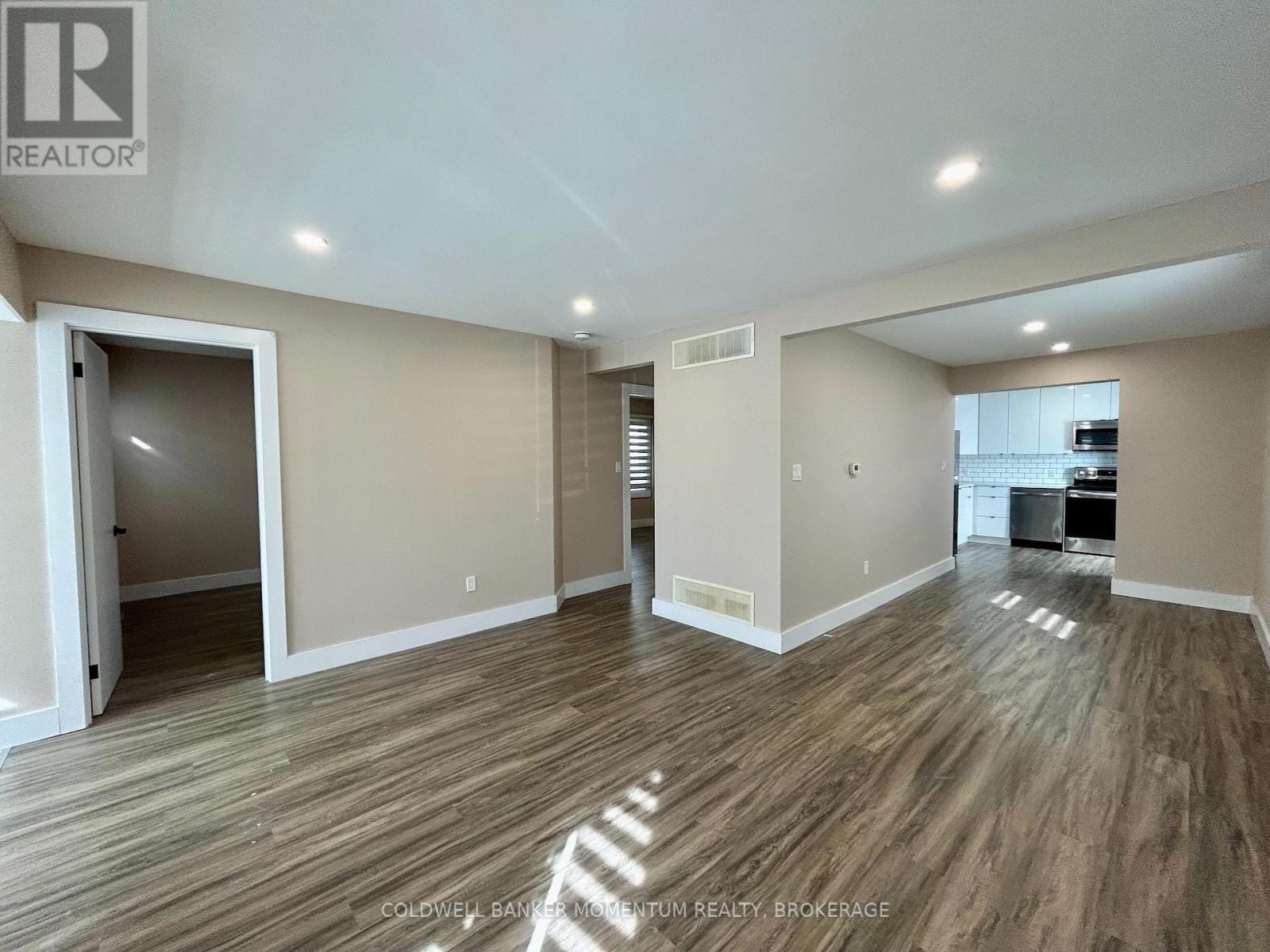 6333 Skinner Street, Niagara Falls, Ontario  L2G 2Y6 - Photo 6 - X13861244