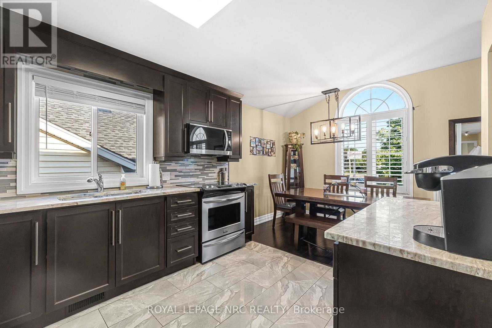 551 Scott Street, St. Catharines, Ontario  L2M 6Y4 - Photo 11 - X13863430