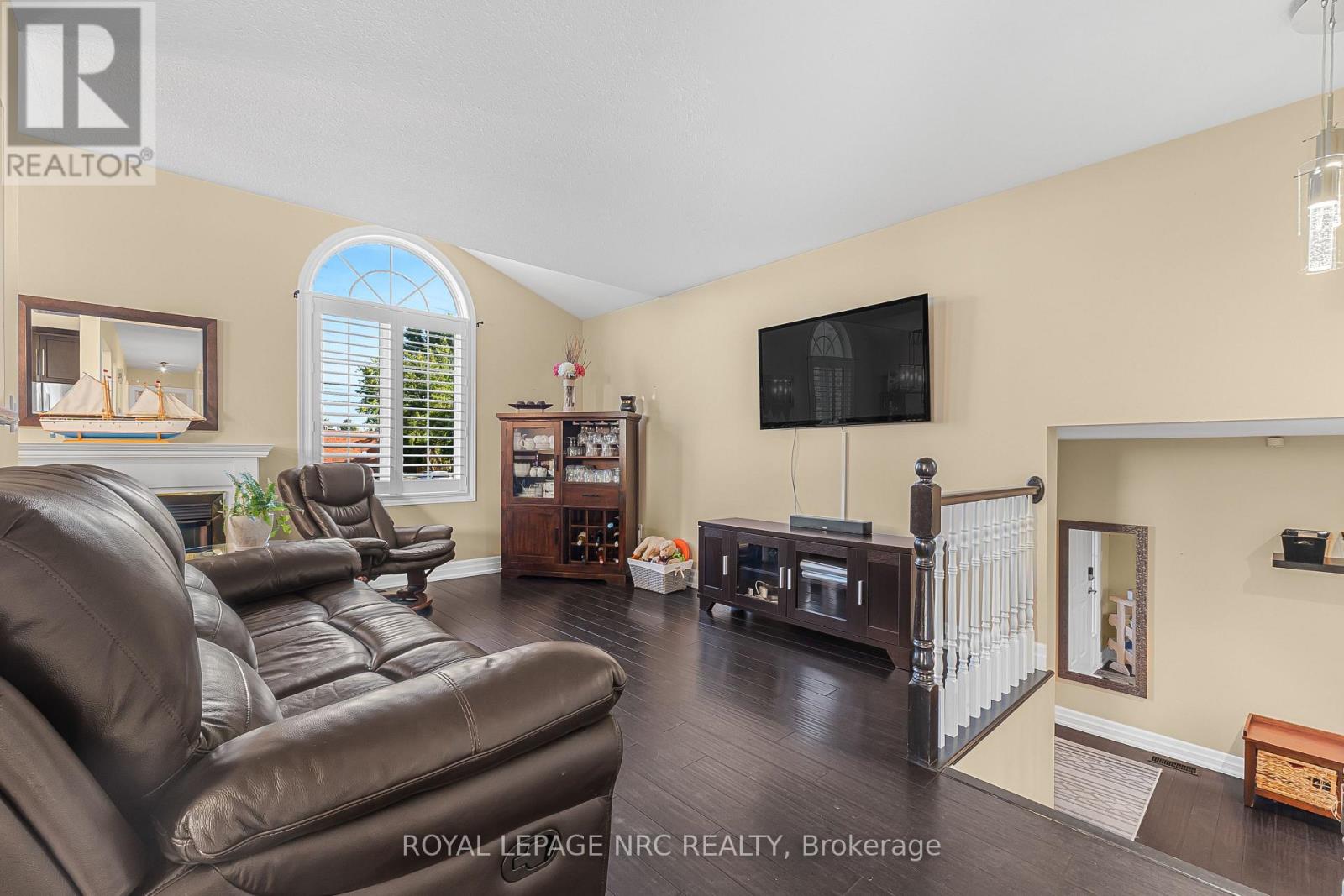 551 Scott Street, St. Catharines, Ontario  L2M 6Y4 - Photo 6 - X13863430