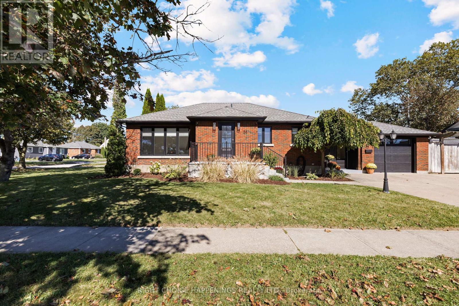 58 Ann Street, Thorold, Ontario  L2V 2J7 - Photo 2 - X13865456