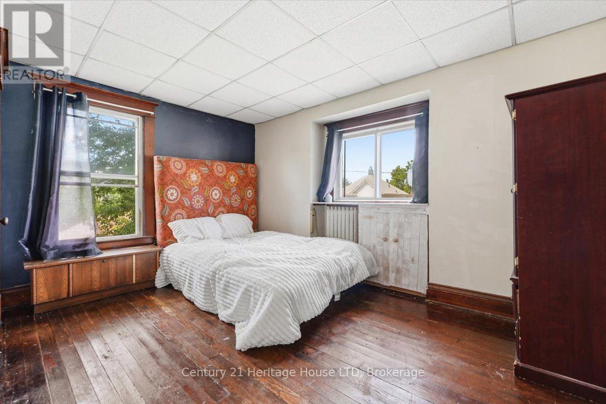 17 Elizabeth Street E, Welland, Ontario  L3C 4M2 - Photo 18 - X13868576