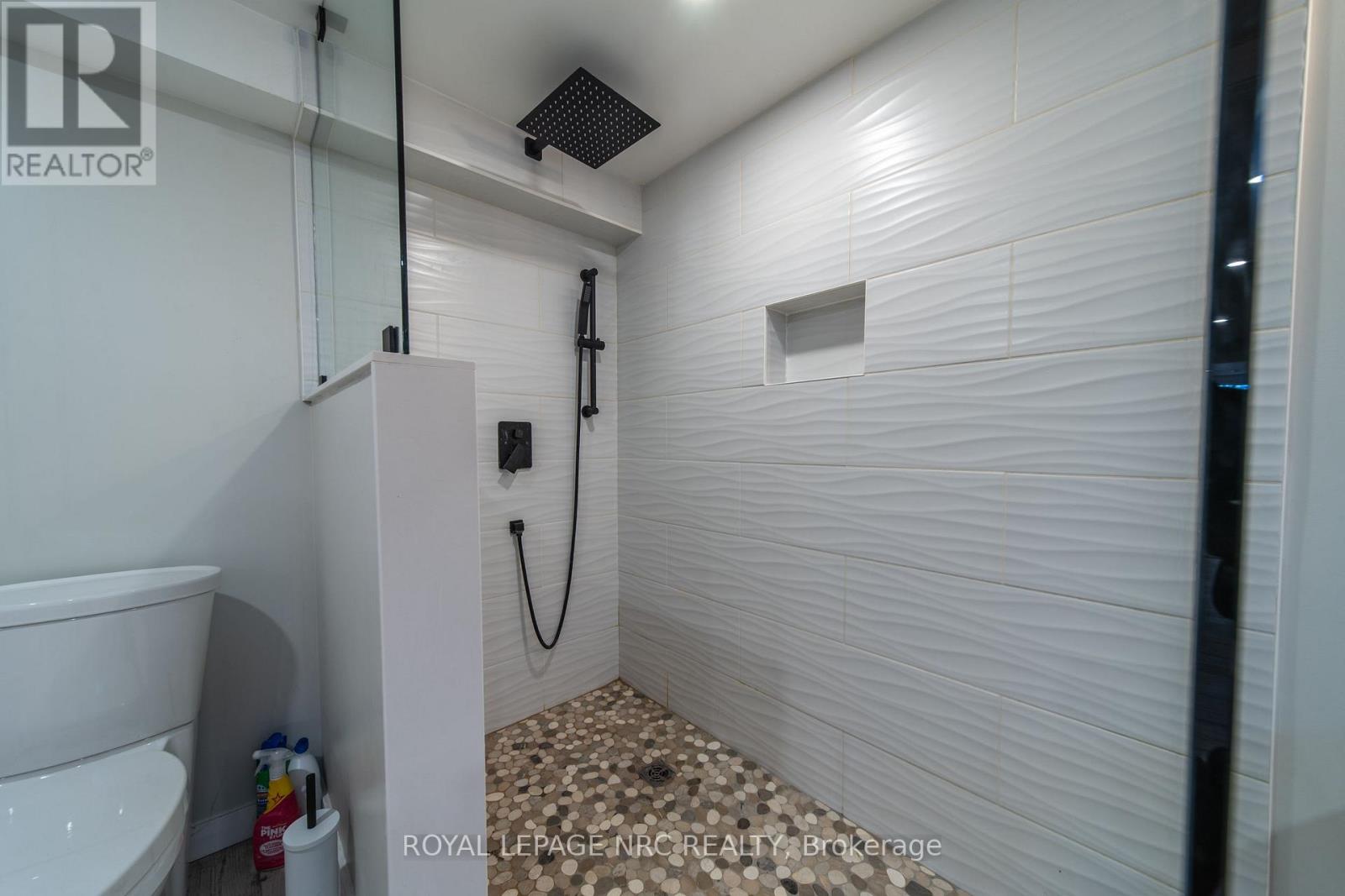 39 Chantal Court, Welland, Ontario  L3B 5V3 - Photo 25 - X13875224