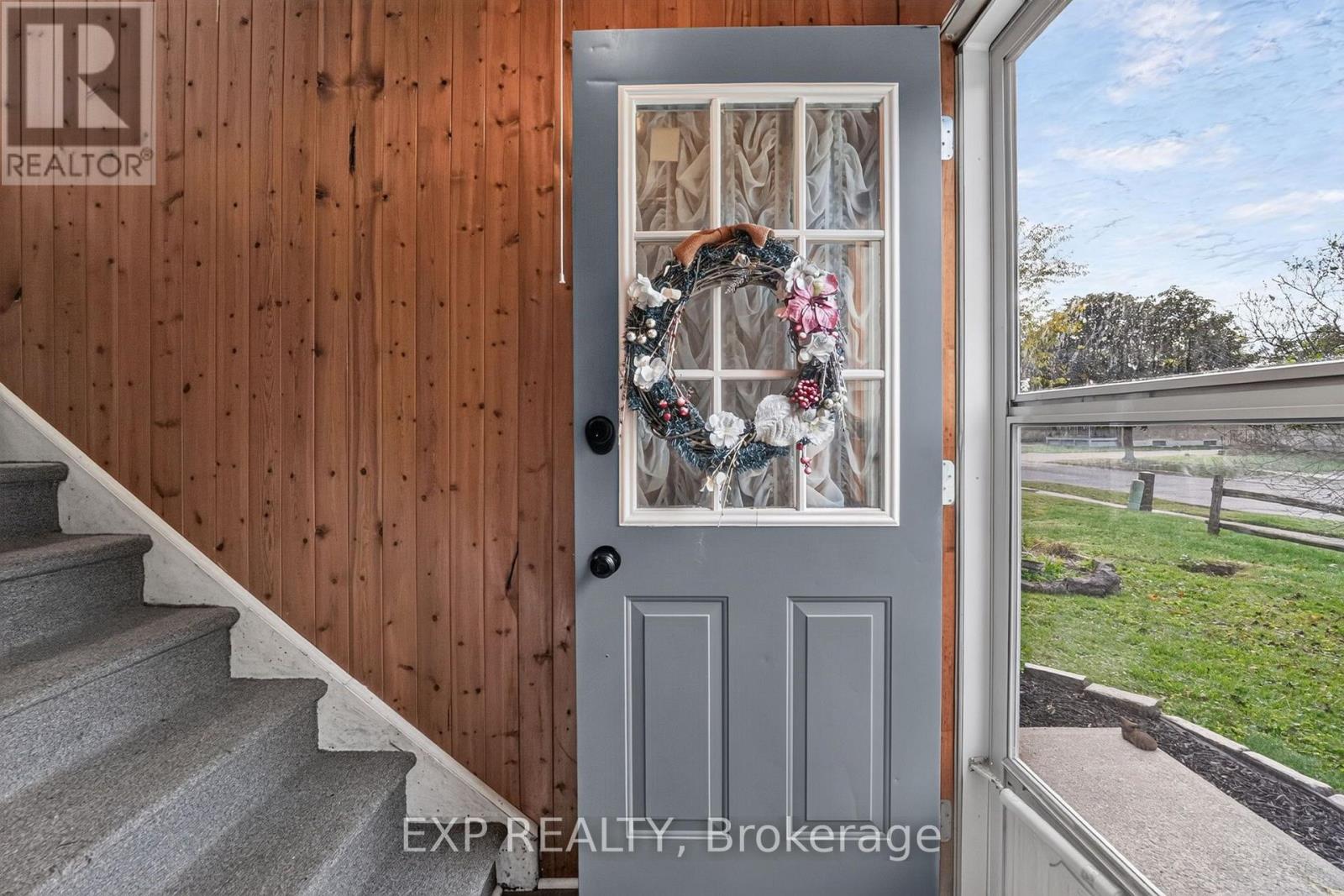 6063 Cadham Street, Niagara Falls, Ontario  L2G 3A2 - Photo 4 - X13876056