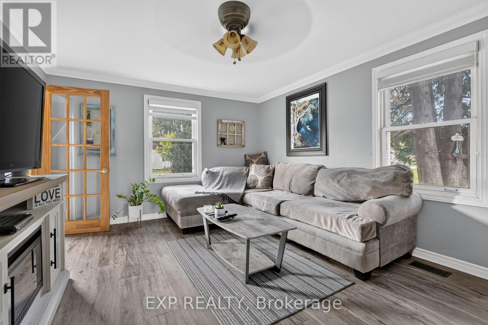 6063 Cadham Street, Niagara Falls, Ontario  L2G 3A2 - Photo 8 - X13876056