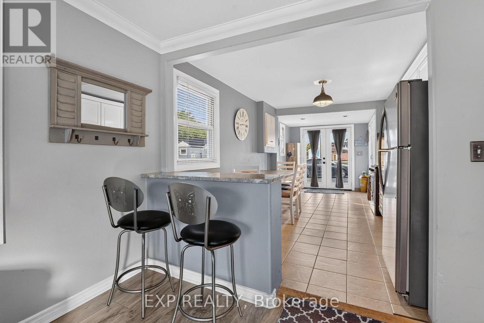 6063 Cadham Street, Niagara Falls, Ontario  L2G 3A2 - Photo 9 - X13876056