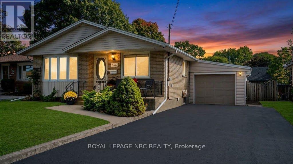 7030 Whitman Avenue, Niagara Falls, Ontario  L2G 5B6 - Photo 2 - X13878914