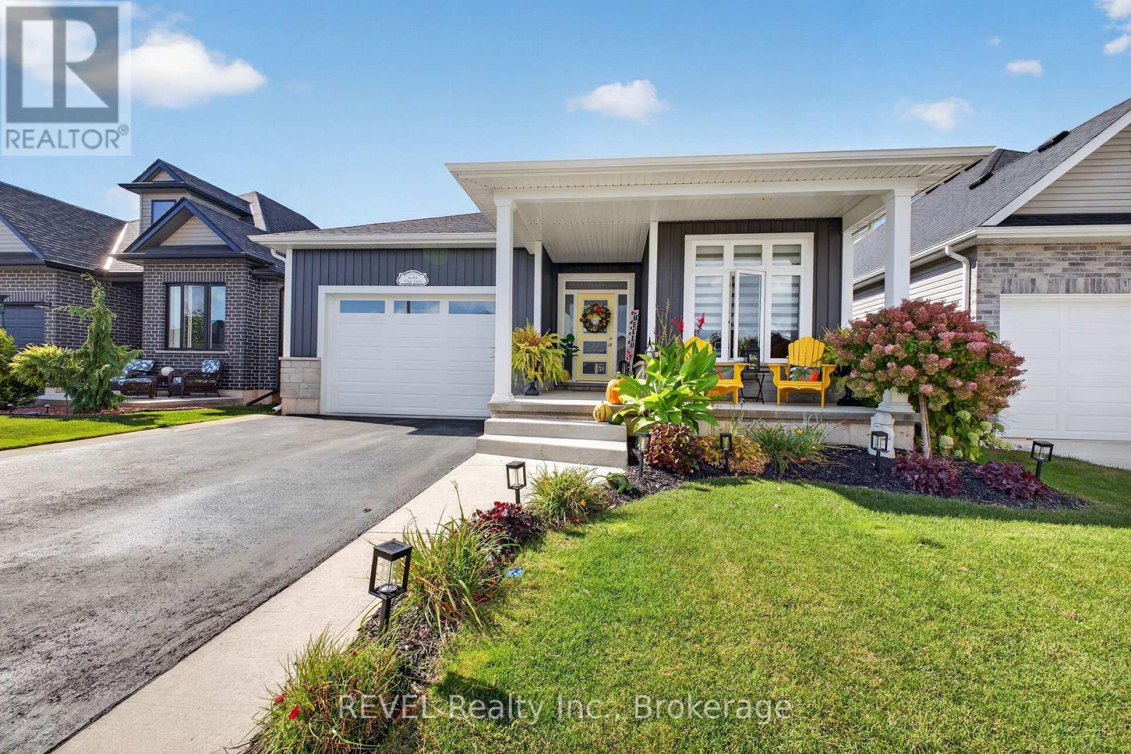 4233 Village Creek Drive, Fort Erie, Ontario  L0S 1S0 - Photo 5 - X13880982
