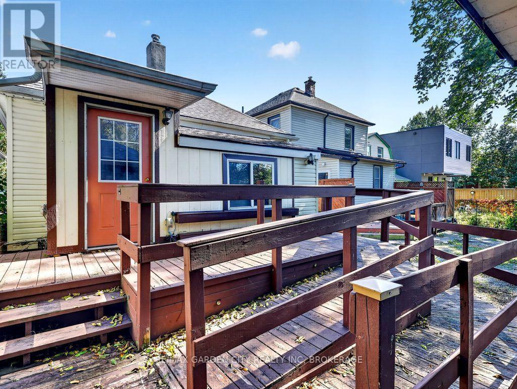 15 Rodman Street, St. Catharines, Ontario  L2R 5C9 - Photo 5 - X14029980