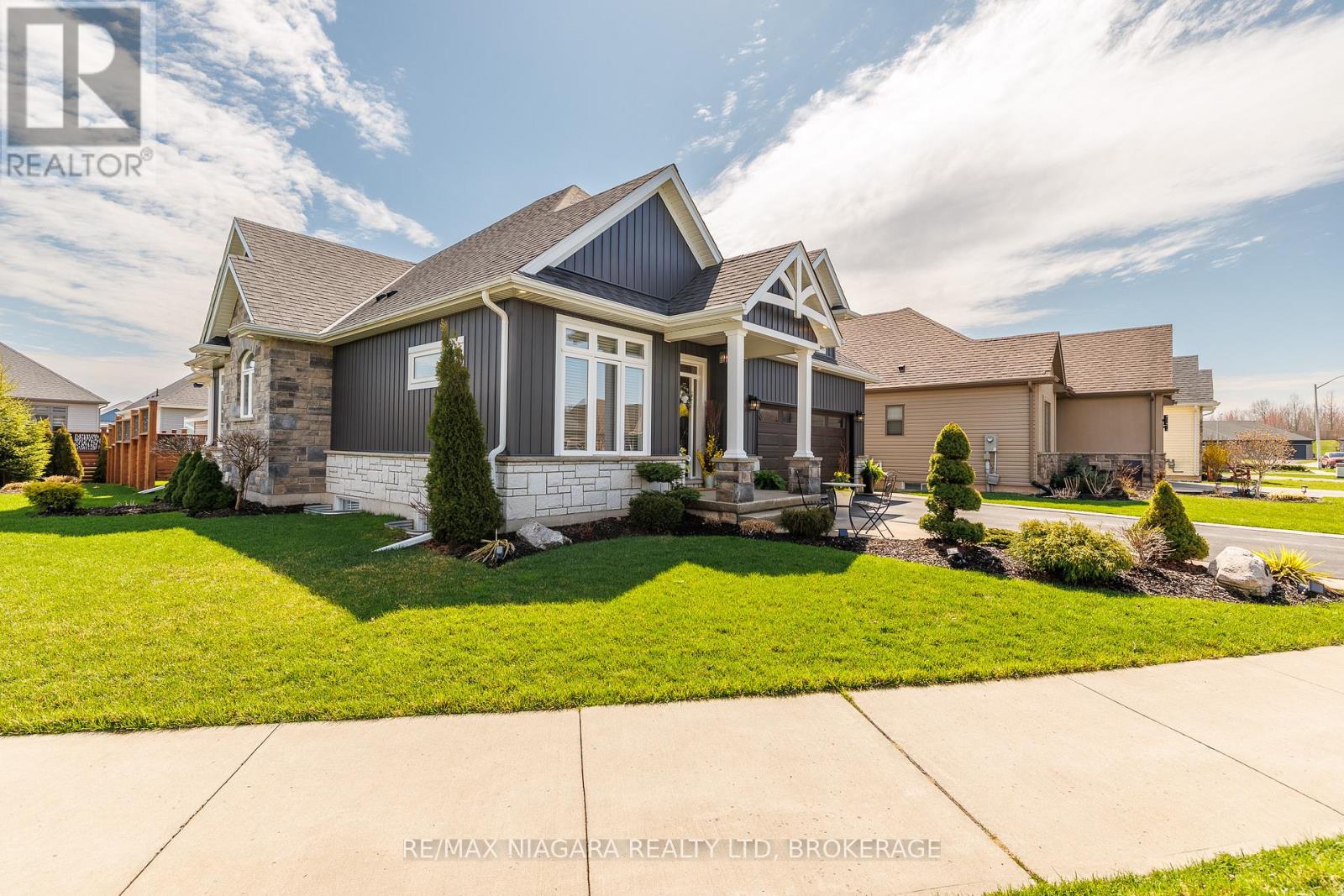 4049 Village Creek Drive, Fort Erie, Ontario  L0S 1S0 - Photo 2 - X14030218