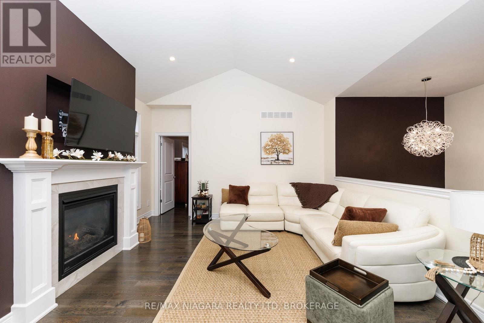 4049 Village Creek Drive, Fort Erie, Ontario  L0S 1S0 - Photo 6 - X14030218