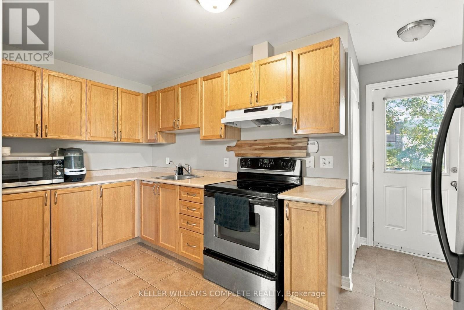 61 Prospect Point Road N, Fort Erie, Ontario  L0S 1N0 - Photo 11 - X14031842