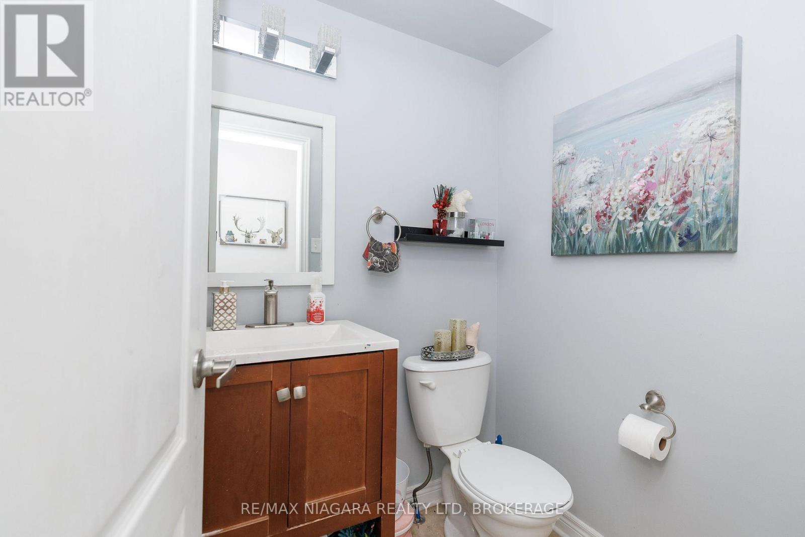 33 Colonel Lyall Street, St. Catharines, Ontario  L2P 0B3 - Photo 8 - X14034396