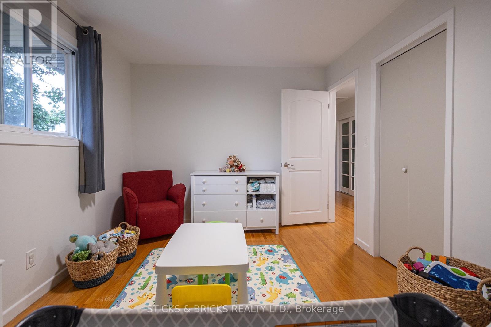 4479 Mitchell Avenue, Niagara Falls, Ontario  L2E 6R6 - Photo 14 - X14080698