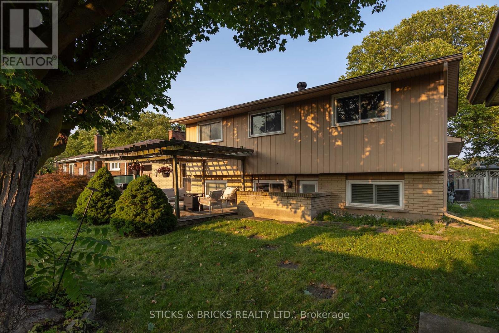 4479 Mitchell Avenue, Niagara Falls, Ontario  L2E 6R6 - Photo 27 - X14080698