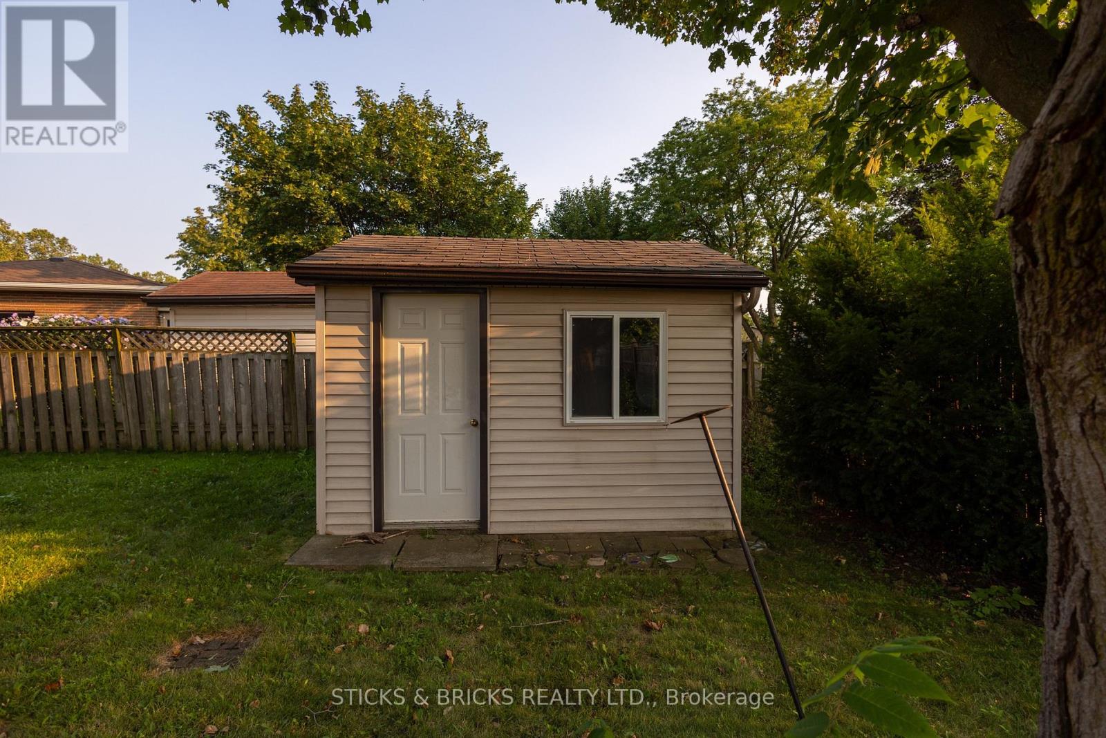 4479 Mitchell Avenue, Niagara Falls, Ontario  L2E 6R6 - Photo 29 - X14080698