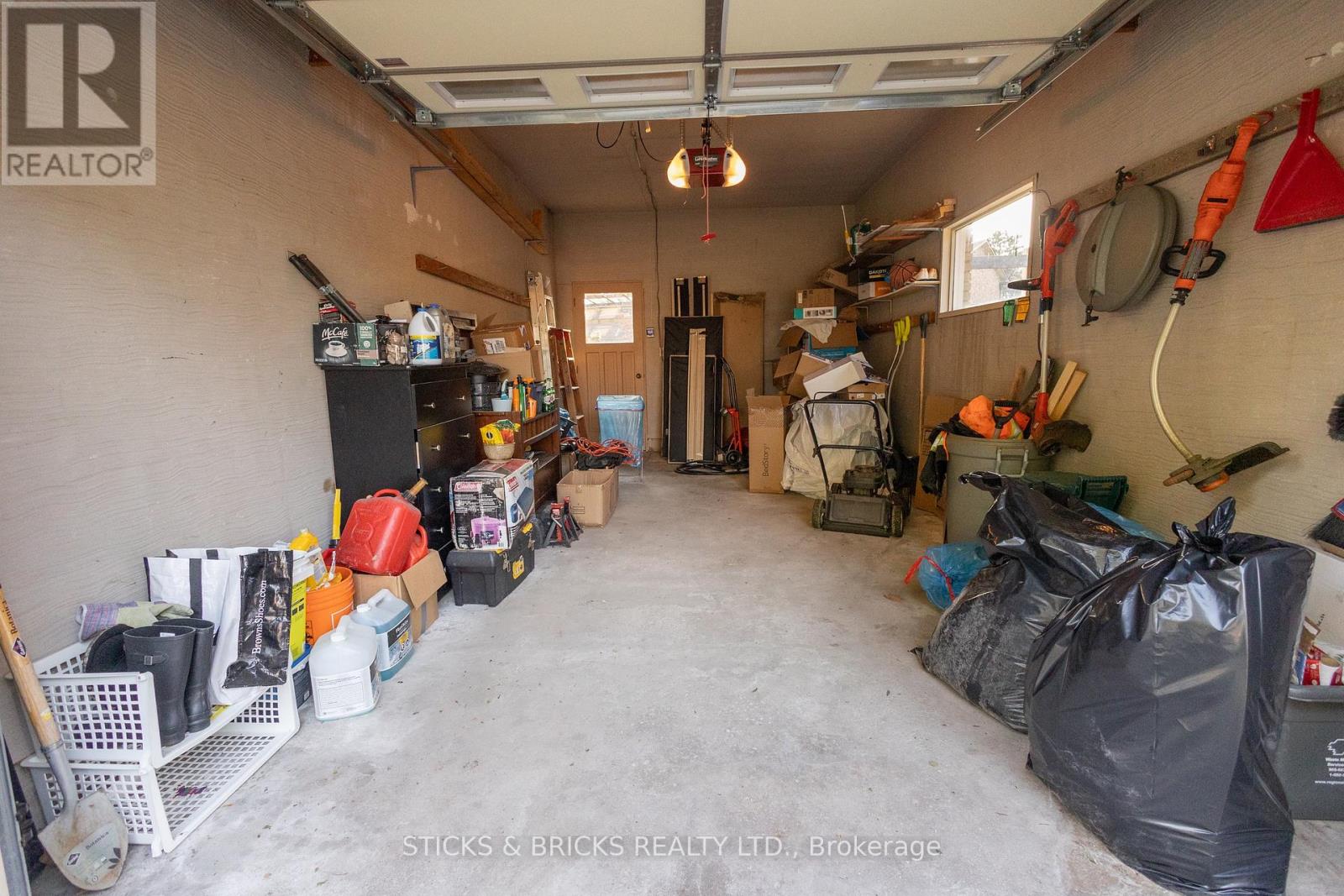 4479 Mitchell Avenue, Niagara Falls, Ontario  L2E 6R6 - Photo 30 - X14080698