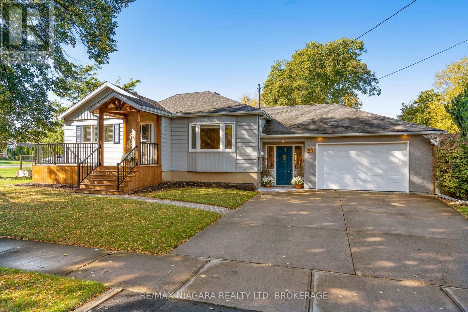 9 Ghent Street, St. Catharines, Ontario  L2N 2C5 - Photo 1 - X14081886