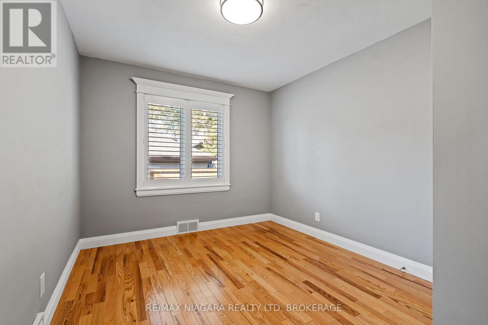 9 Ghent Street, St. Catharines, Ontario  L2N 2C5 - Photo 14 - X14081886