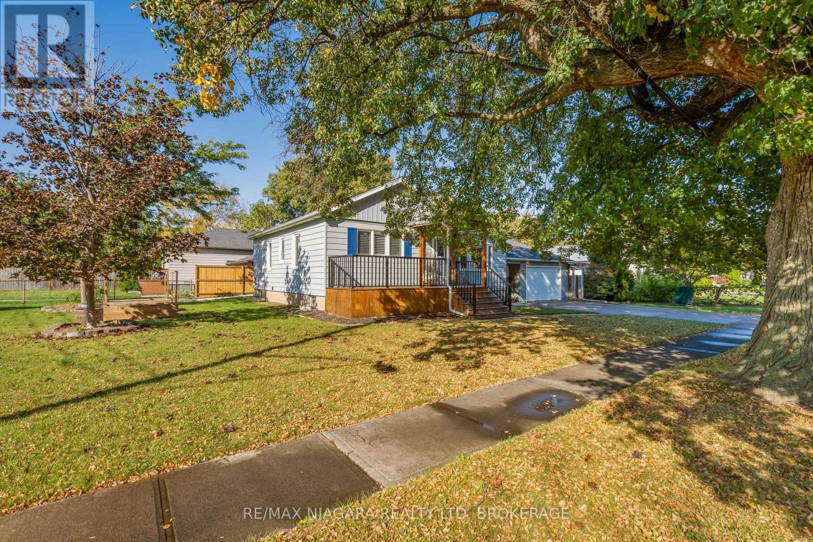 9 Ghent Street, St. Catharines, Ontario  L2N 2C5 - Photo 3 - X14081886