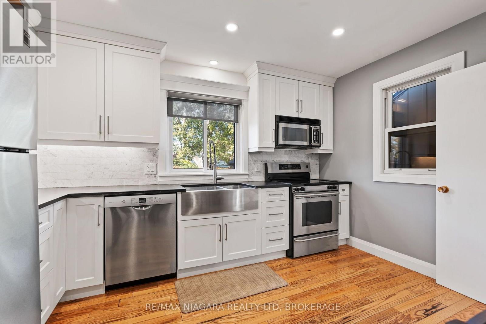 9 Ghent Street, St. Catharines, Ontario  L2N 2C5 - Photo 8 - X14081886