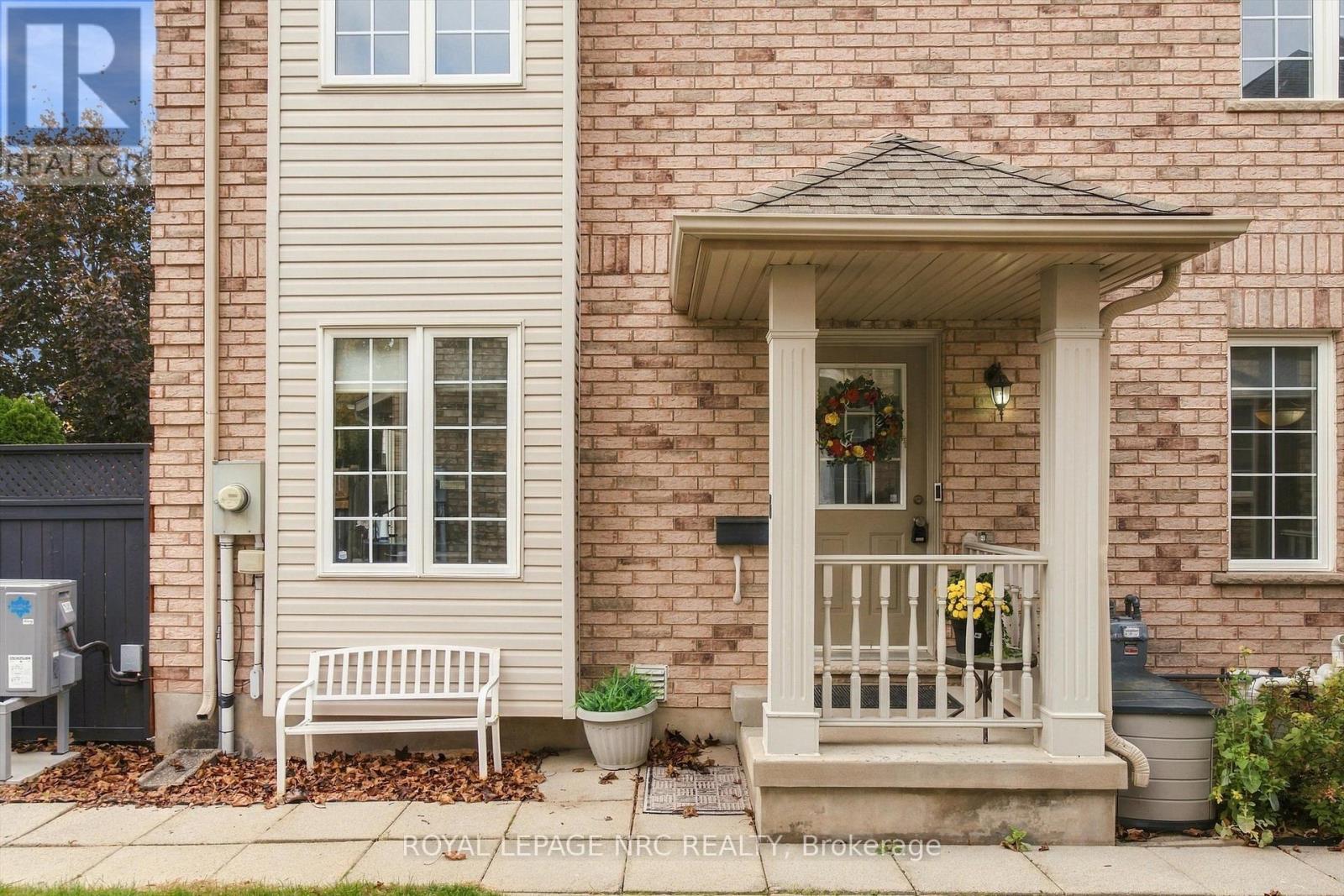 13 Flynn Court, St. Catharines, Ontario  L2S 4E1 - Photo 4 - X14082430