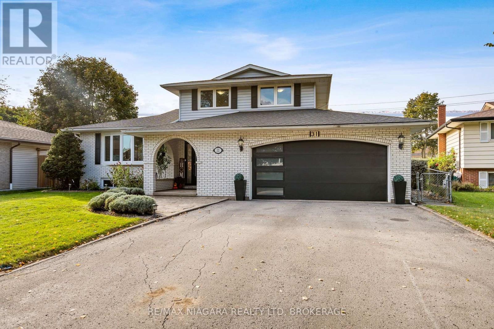 31 Jessica Drive, St. Catharines, Ontario  L2M 6V9 - Photo 1 - X14088674