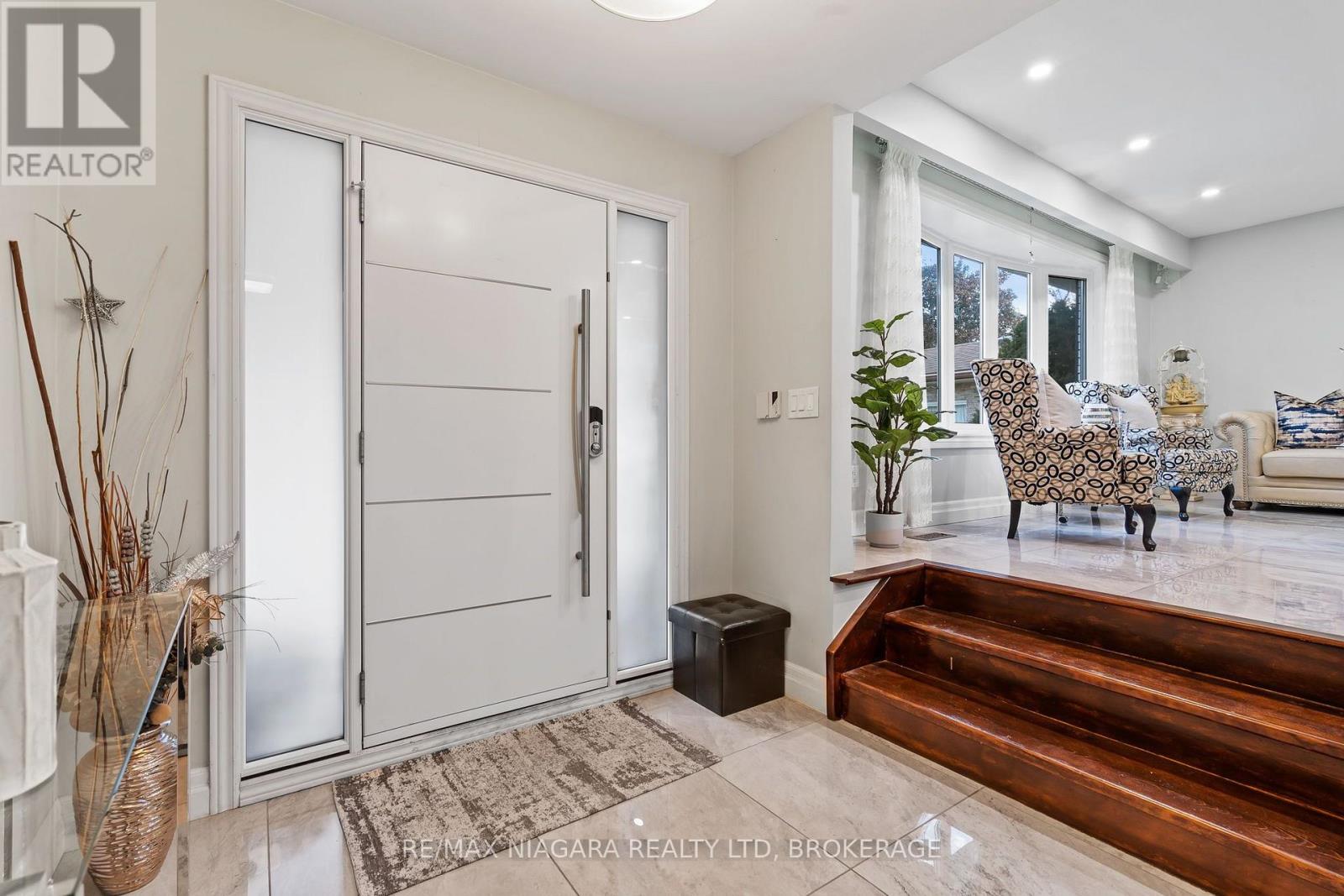 31 Jessica Drive, St. Catharines, Ontario  L2M 6V9 - Photo 4 - X14088674