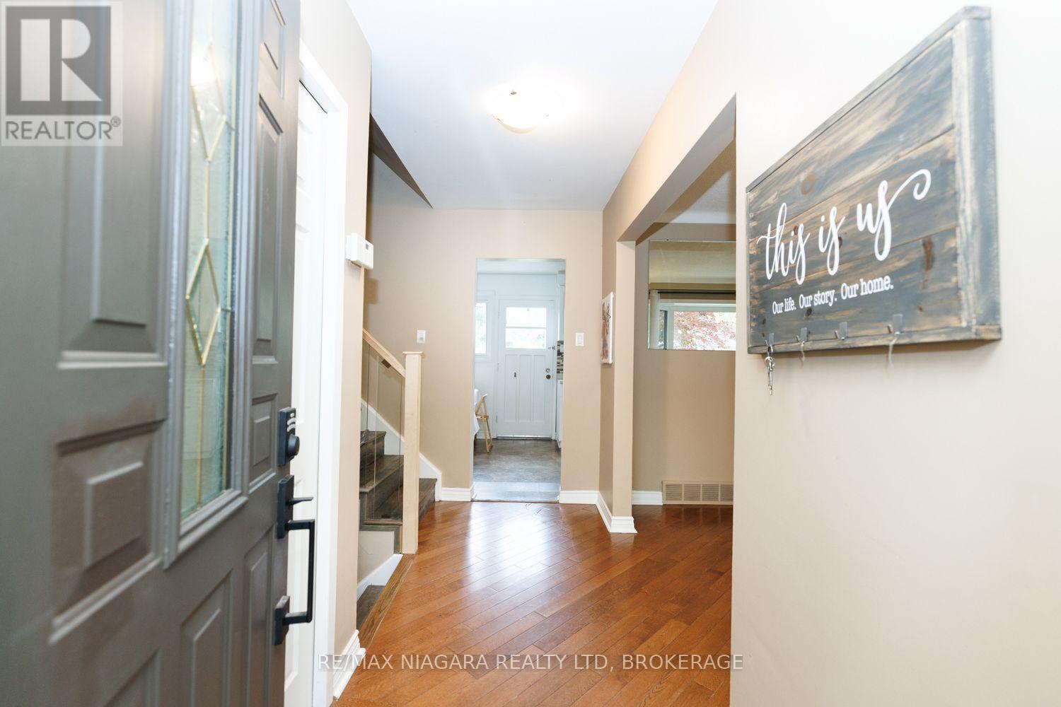 3360 Baker Crescent, Niagara Falls, Ontario  L2J 3L9 - Photo 3 - X14091150