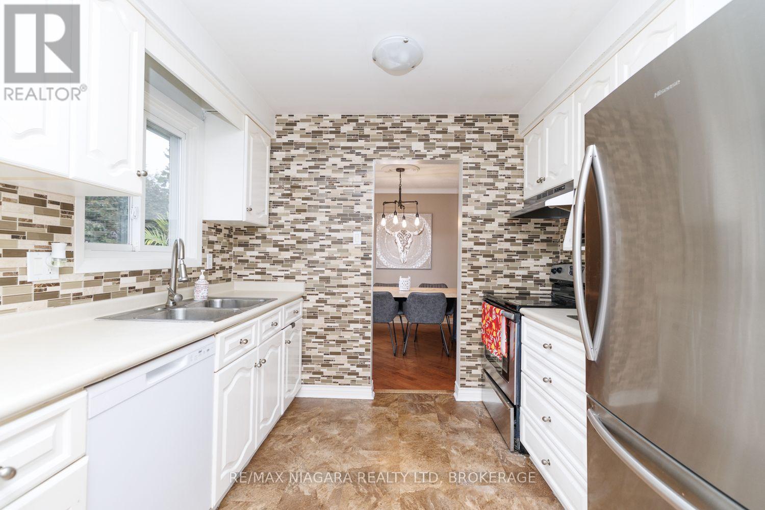 3360 Baker Crescent, Niagara Falls, Ontario  L2J 3L9 - Photo 8 - X14091150