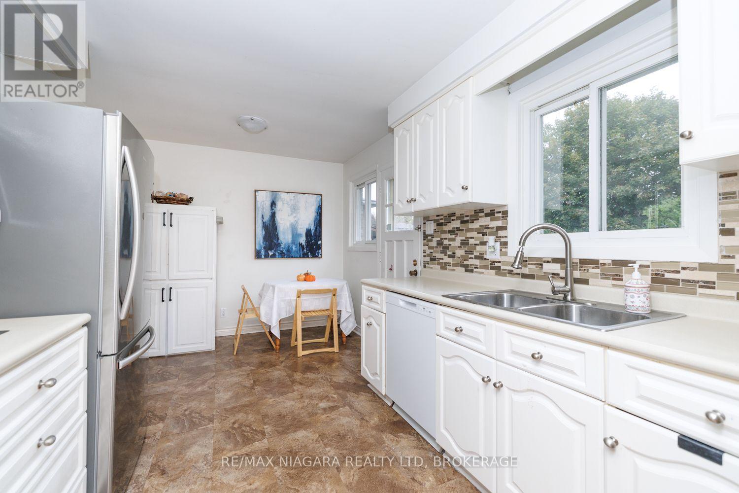 3360 Baker Crescent, Niagara Falls, Ontario  L2J 3L9 - Photo 9 - X14091150