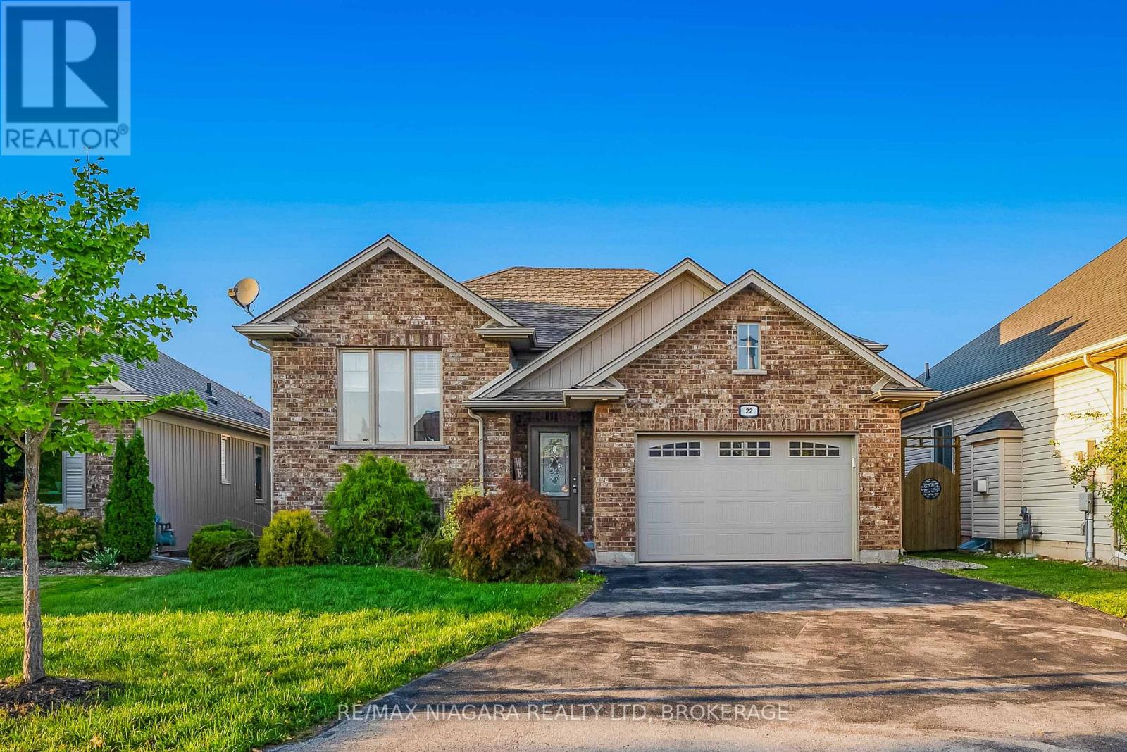 22 Henley Court, Welland, Ontario  L3B 6E8 - Photo 1 - X14092152
