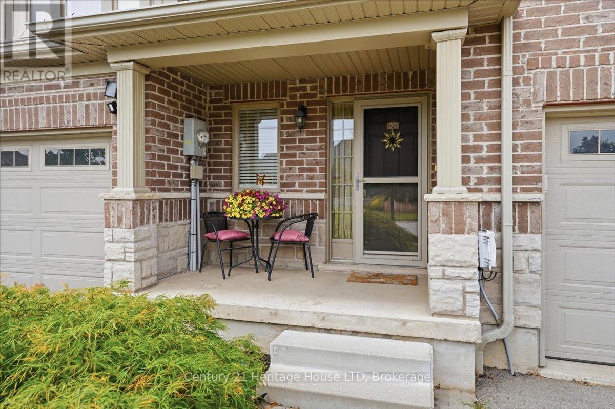 97 Abbott Place, Pelham, Ontario  L0S 1E5 - Photo 4 - X14095346