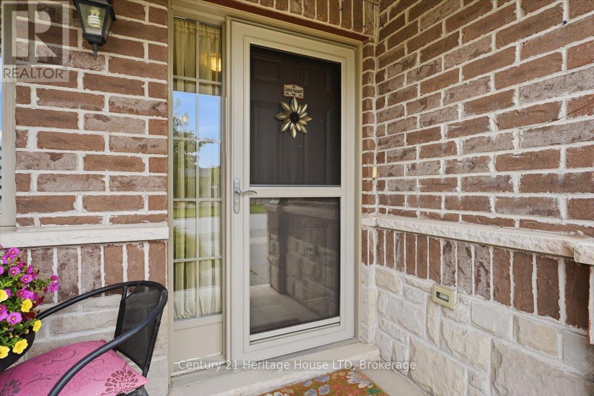 97 Abbott Place, Pelham, Ontario  L0S 1E5 - Photo 5 - X14095346