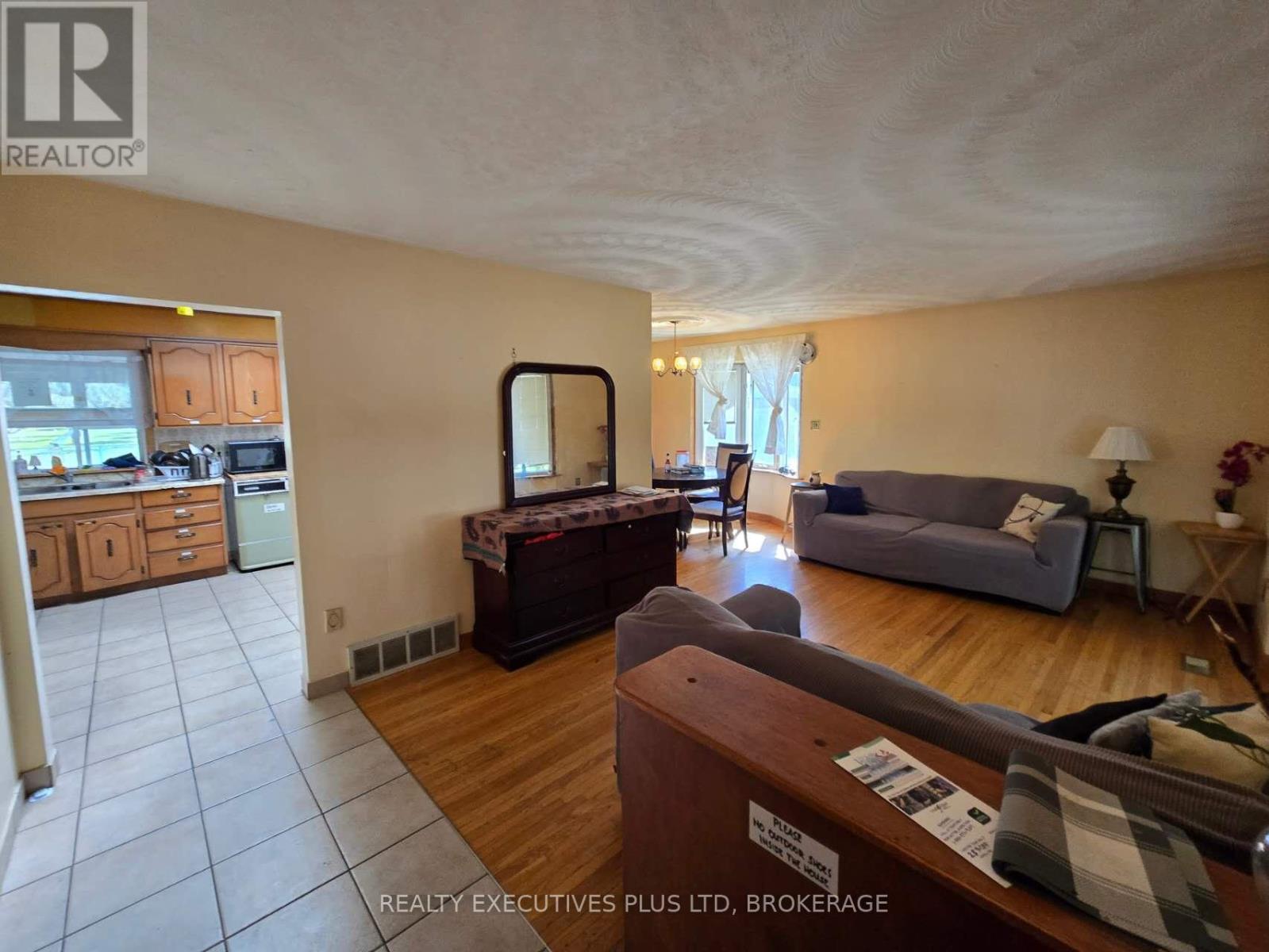 131 Fairview Avenue, St. Thomas, Ontario  N5R 4X8 - Photo 8 - X14096080
