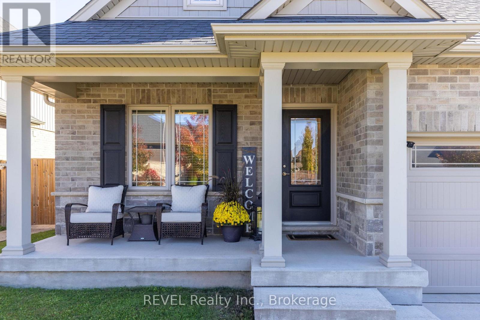 20 Elliot Street, Thorold, Ontario  L2V 0E6 - Photo 3 - X14096538