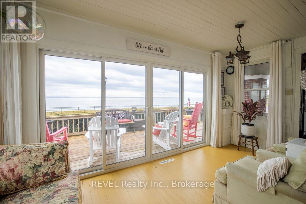 550 Lakeshore Road, Fort Erie, Ontario  L2A 1B5 - Photo 4 - X14096852