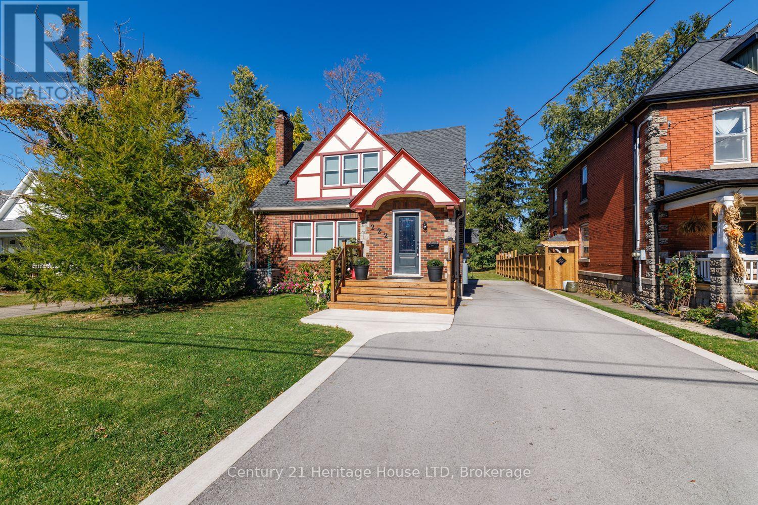 222 Phipps Street, Fort Erie, Ontario  L2A 2V5 - Photo 2 - X14097728