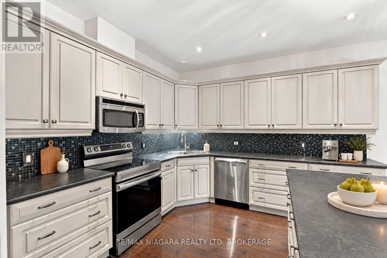 3 Hillside Drive, Niagara-On-The-Lake, Ontario  L0S 1P0 - Photo 21 - X14099116
