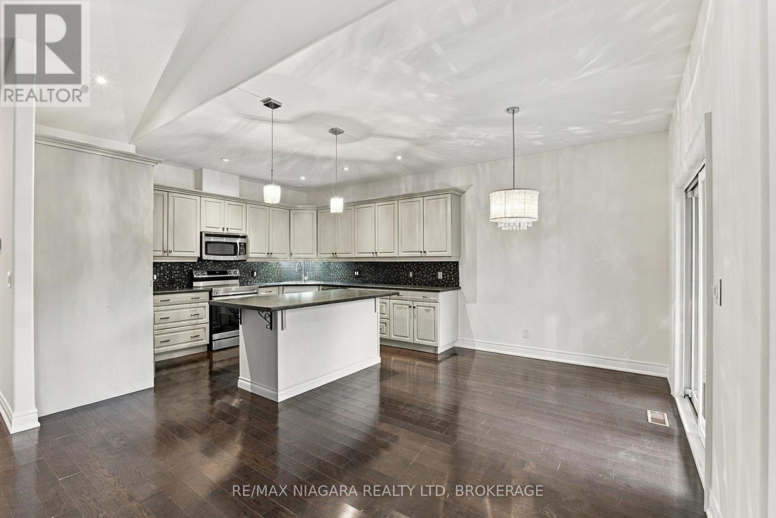 3 Hillside Drive, Niagara-On-The-Lake, Ontario  L0S 1P0 - Photo 22 - X14099116