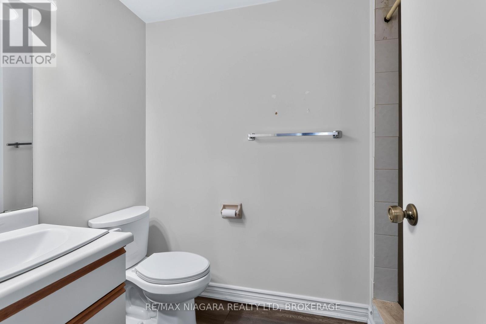 7725 Swan Street, Niagara Falls, Ontario  L2H 2P7 - Photo 18 - X14103790